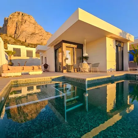 Boho In Polop, Heated Private Pool, Sea & Mountain Views Polop
