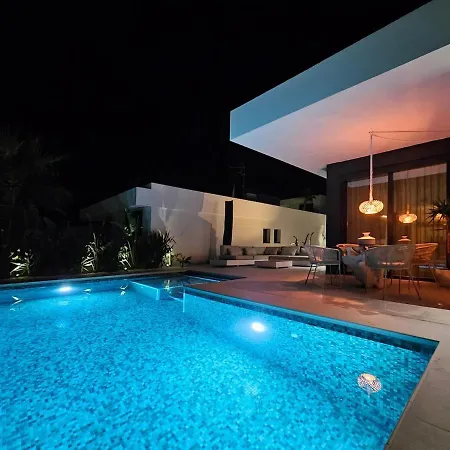 Boho In Polop, Heated Private Pool, Sea & Mountain Views Polop