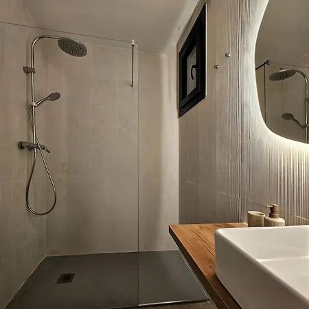 Boho In Polop, Heated Private Pool, Sea & Mountain Views *
